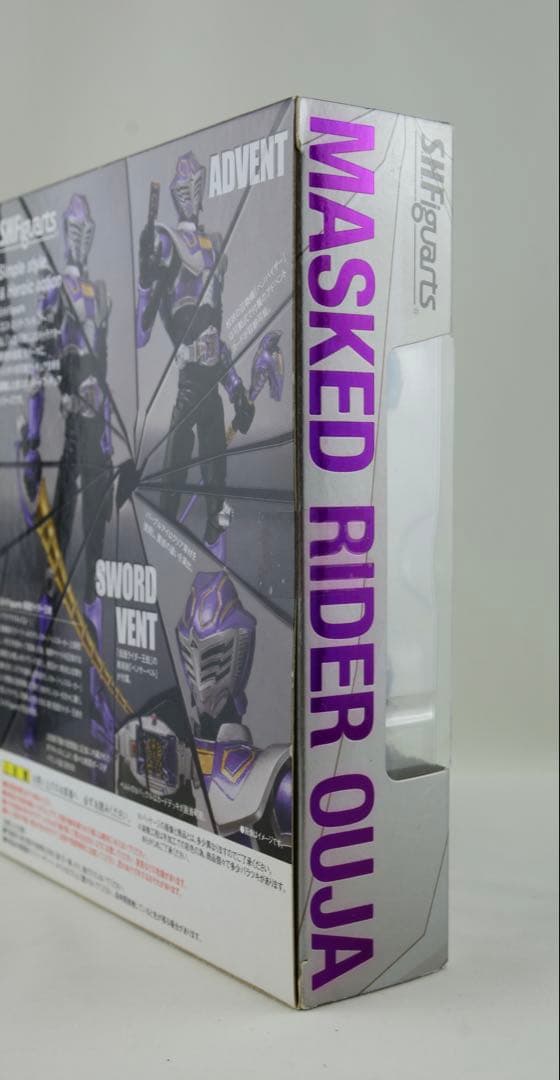 SHフィギュアーツ 仮面ライダー王蛇　龍騎