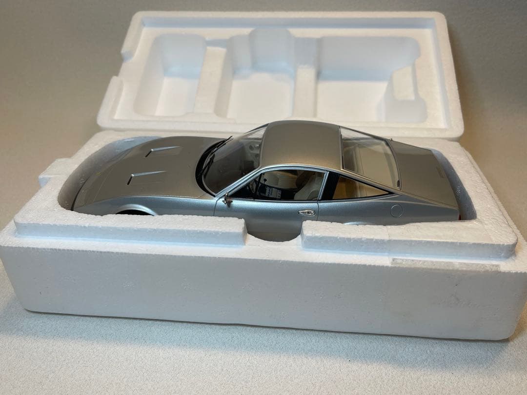 KK-scale 社製 1/18 フェラーリ365GTC/4！