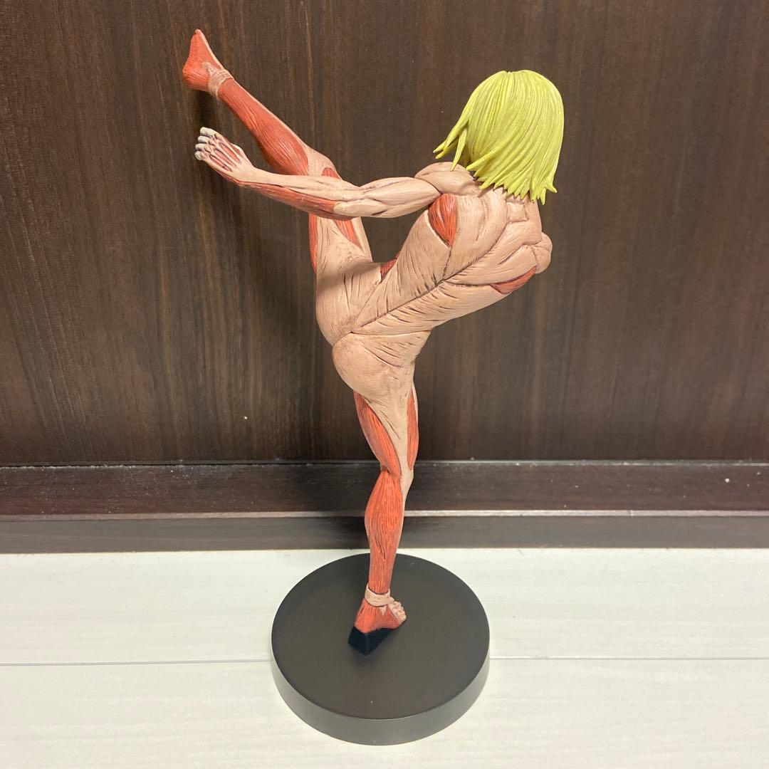 POP UP PARADE 4点セット進撃の巨人・鎧の巨人・女型の巨人・獣の巨人