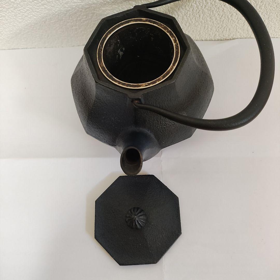 八角形 鋳鉄 鉄瓶 つまみ付き（南部鉄器）
