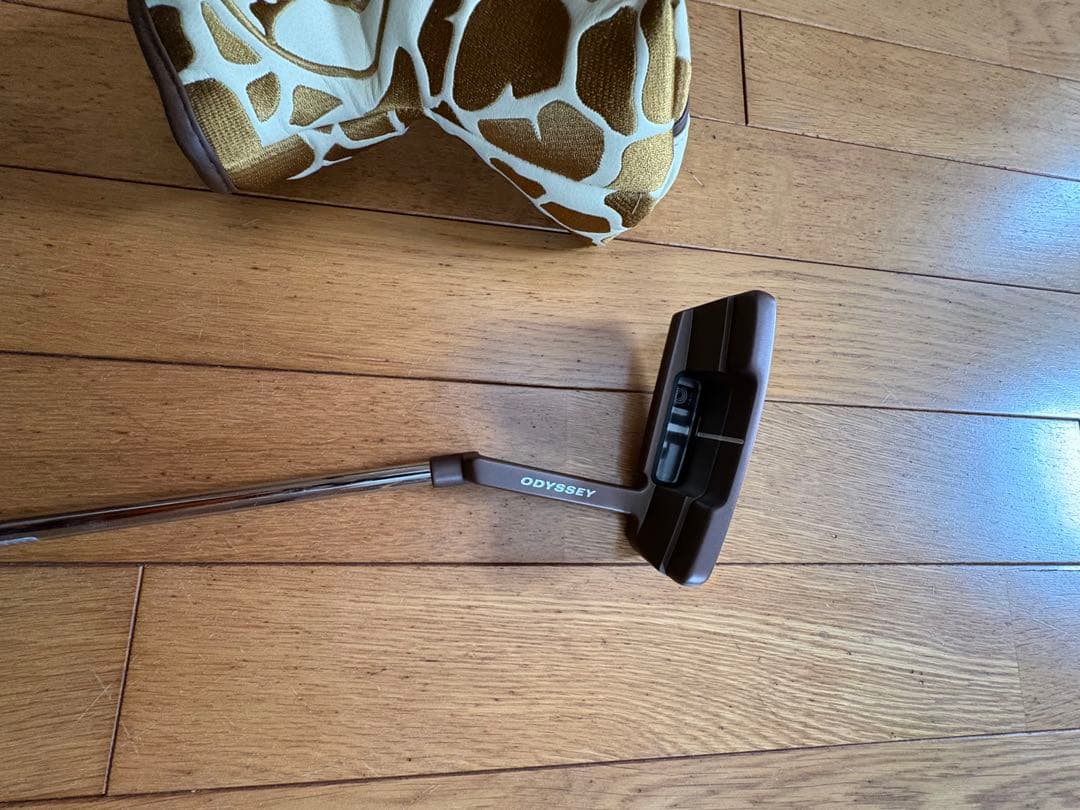 Odyssey A1-One Giraffe Beam DW パター33インチ