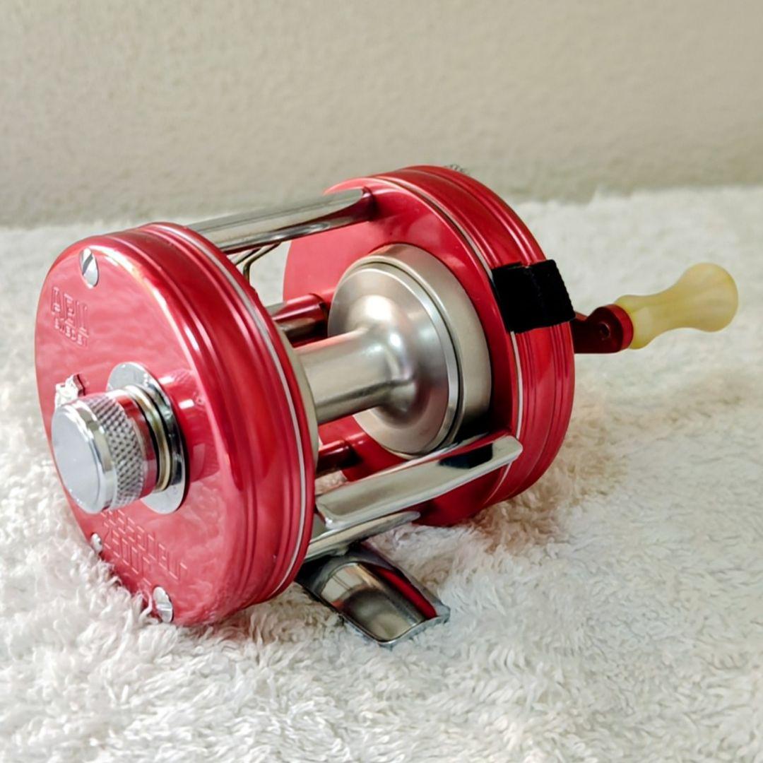 極美品 ABU アブ アンバサダー 2500C ノスタルジア レッド