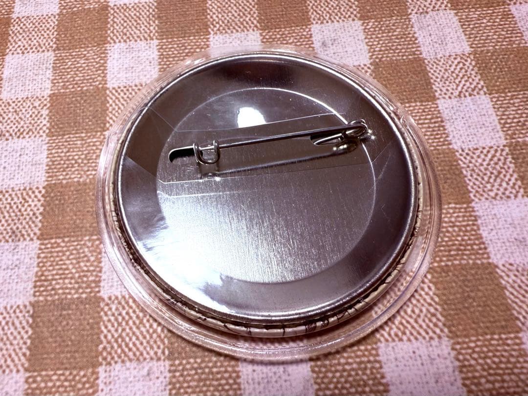 進撃の巨人 エレン＆リヴァイ WIT STUDIO 同時購入 特典 缶バッジ