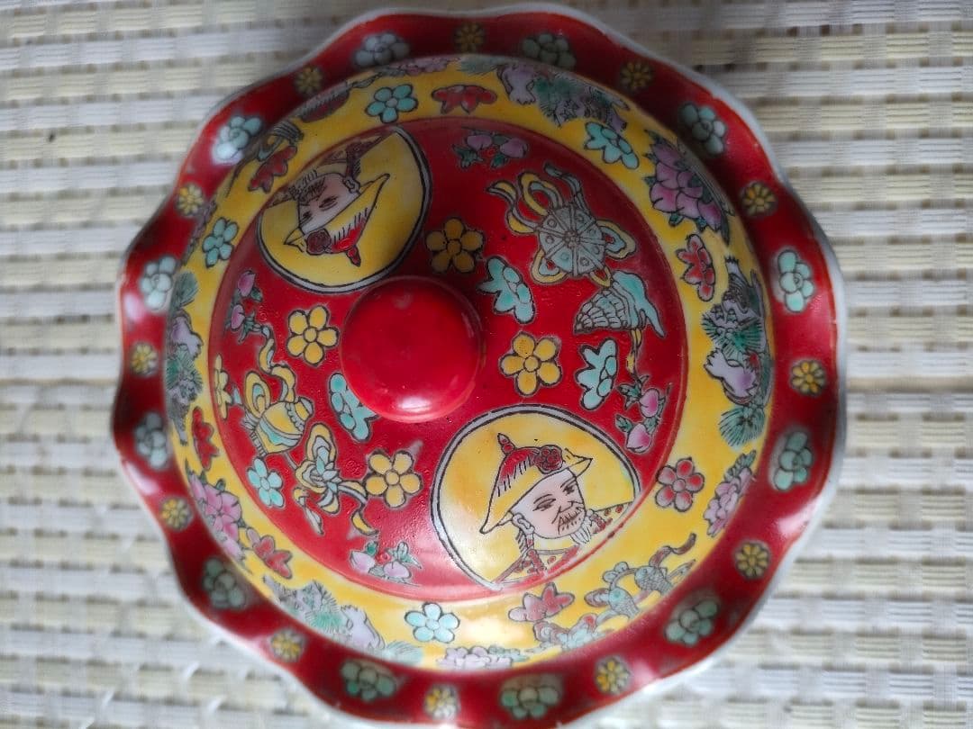 ●中国骨董 赤陶磁 蓋付 小物入れ 景徳鎮風 手描き 人物画