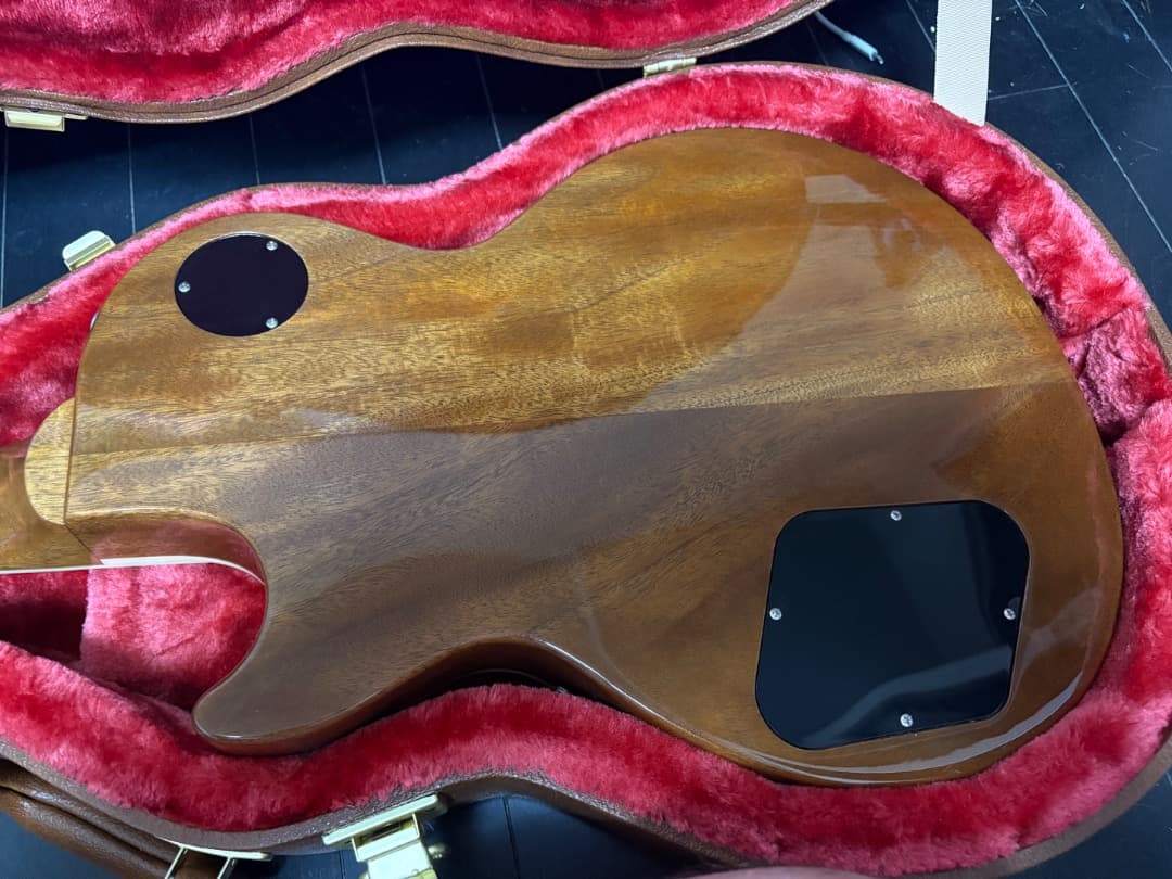 おいもちゃんGibson LesPaulStandard 50s Gold