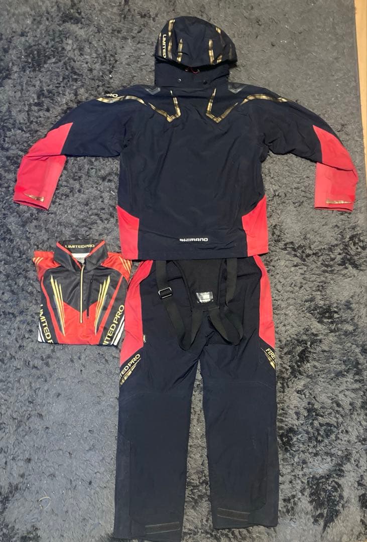 シマノリミテッドプロ RB-111n ジップアップシャツセット