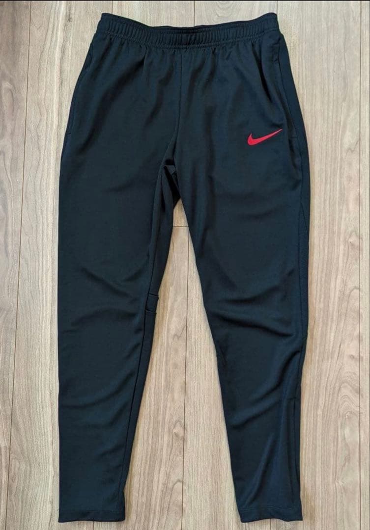 【非売品】浦和レッズトレーニングテックパンツ