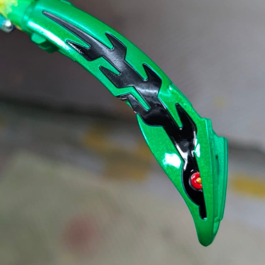 メガレックウザ　全塗装　完成品　ポケプラ　マッドキャンディ仕上げ