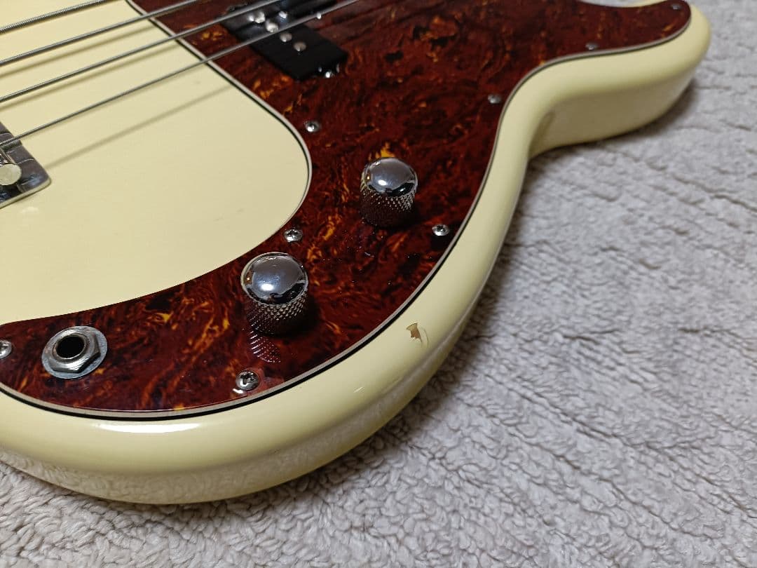 Brian by Bacchus プレシジョンベース