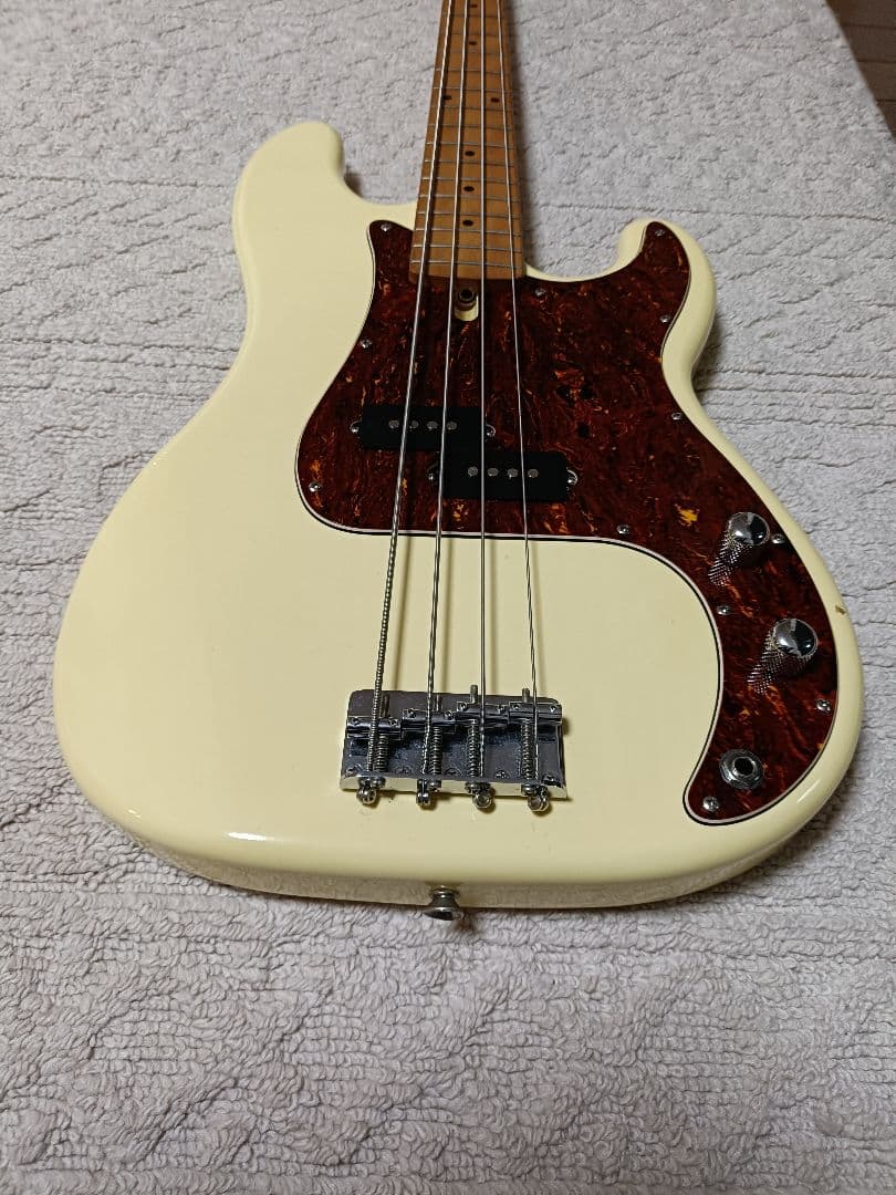 Brian by Bacchus プレシジョンベース