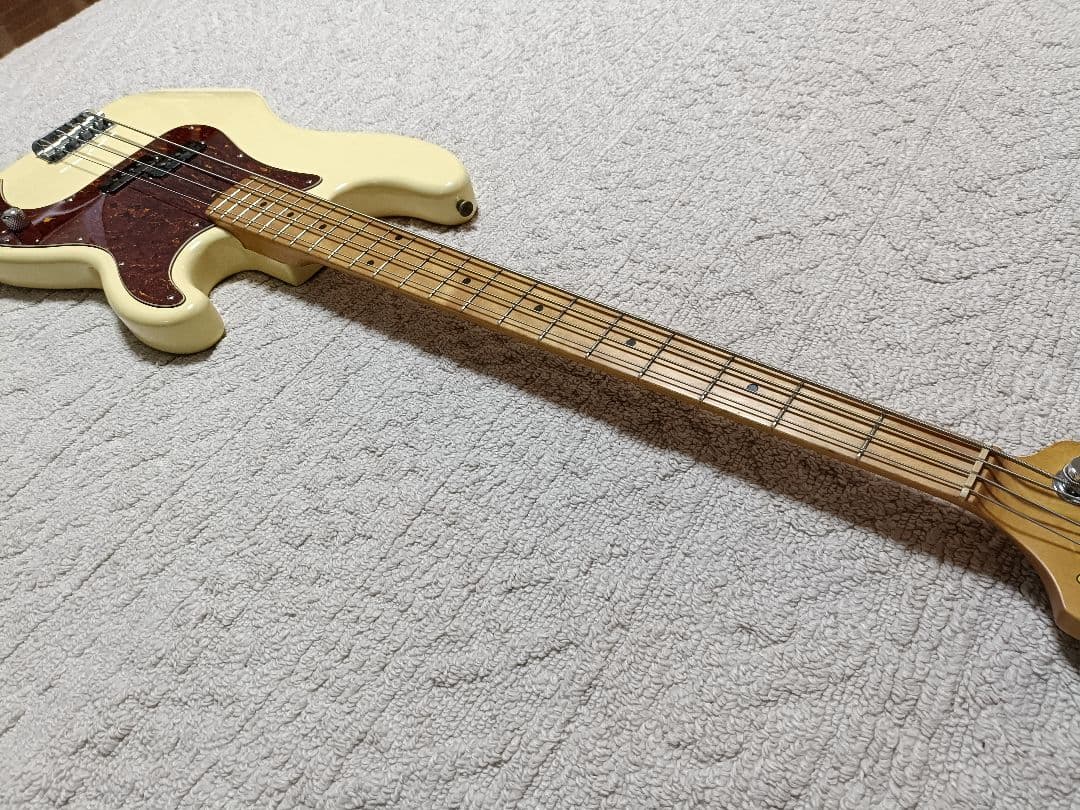 Brian by Bacchus プレシジョンベース