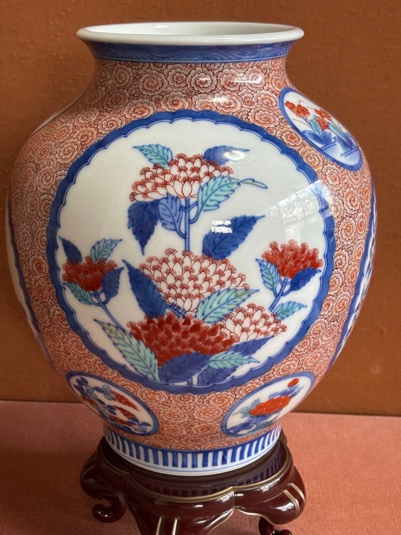 人間国宝十三代今泉今右衛門作色鍋島江戸期名品文様桜牡丹藤袴文瓶　検最上位作品