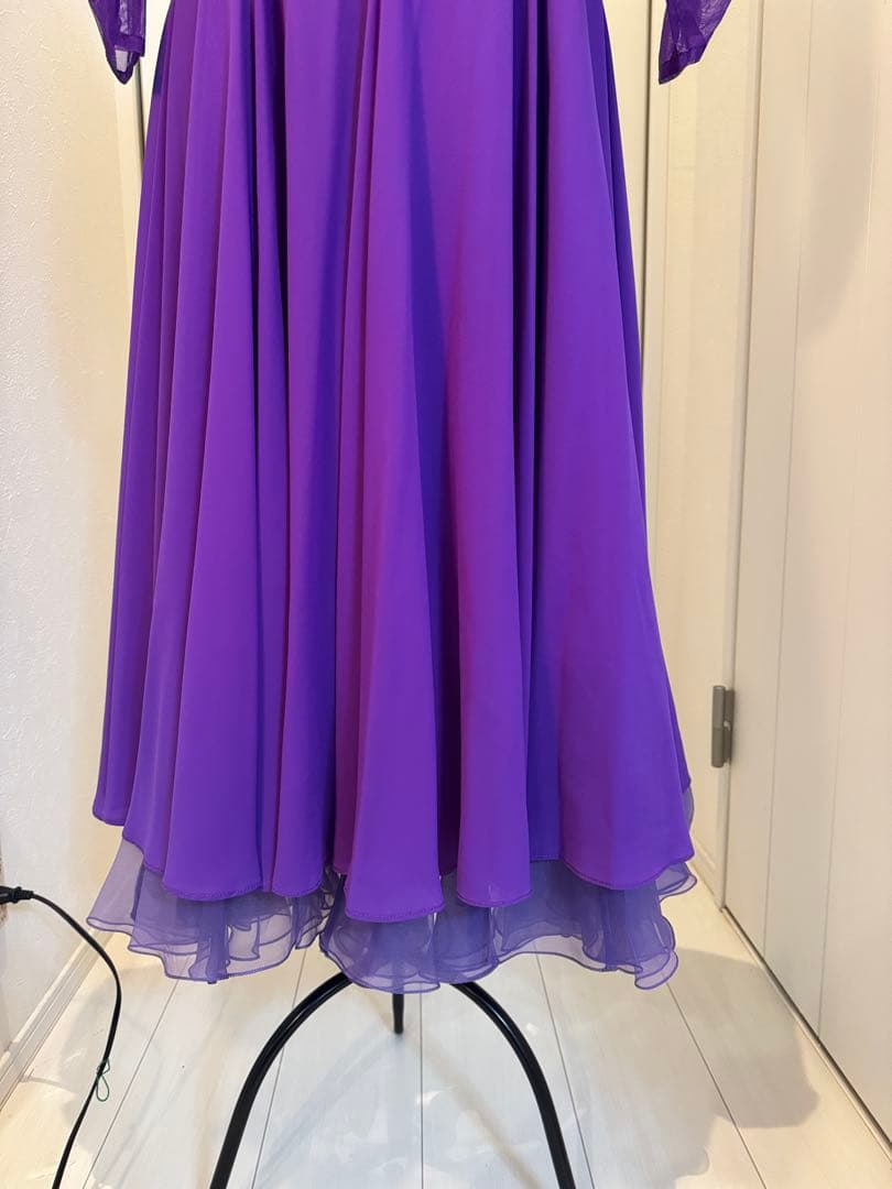 紫のダンスドレス