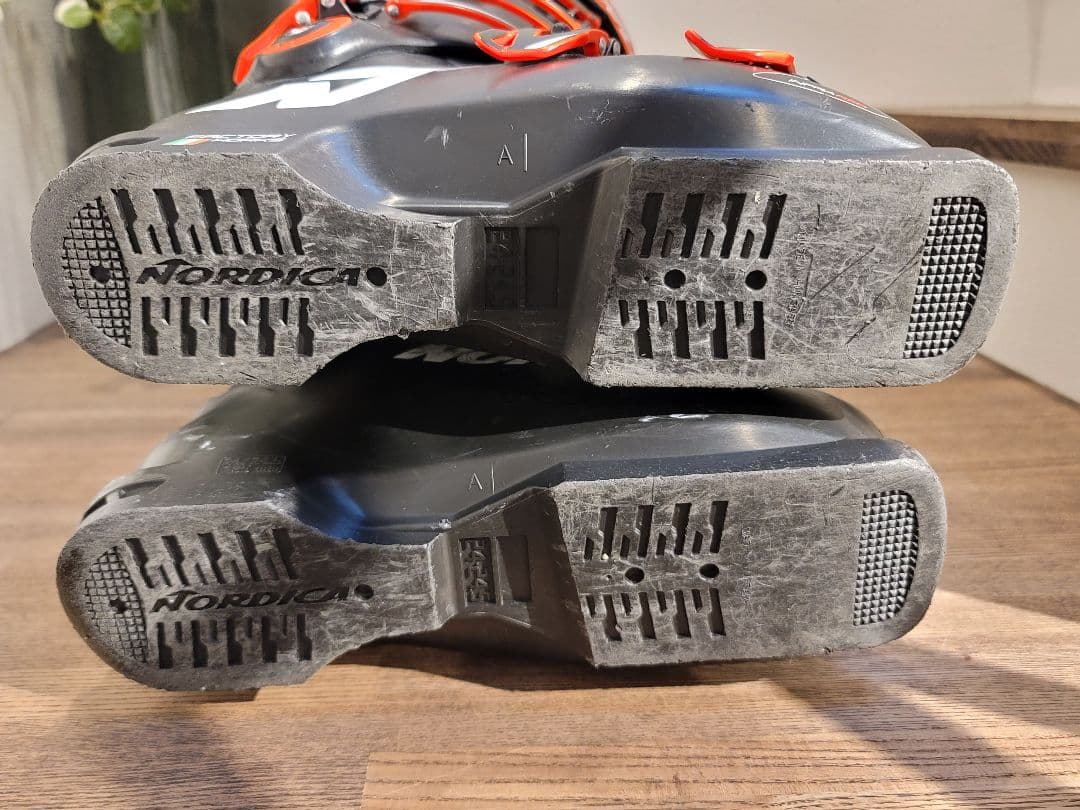 スキー NORDICA DOBERMANN GP110 24/24.5cm