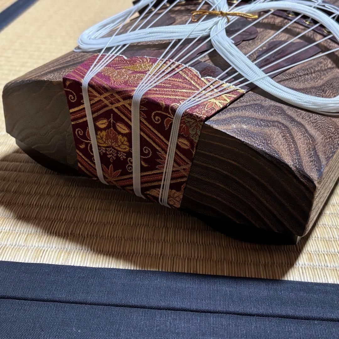 【高級 送料込み】お琴 13弦 綾杉彫り くり甲 和楽器