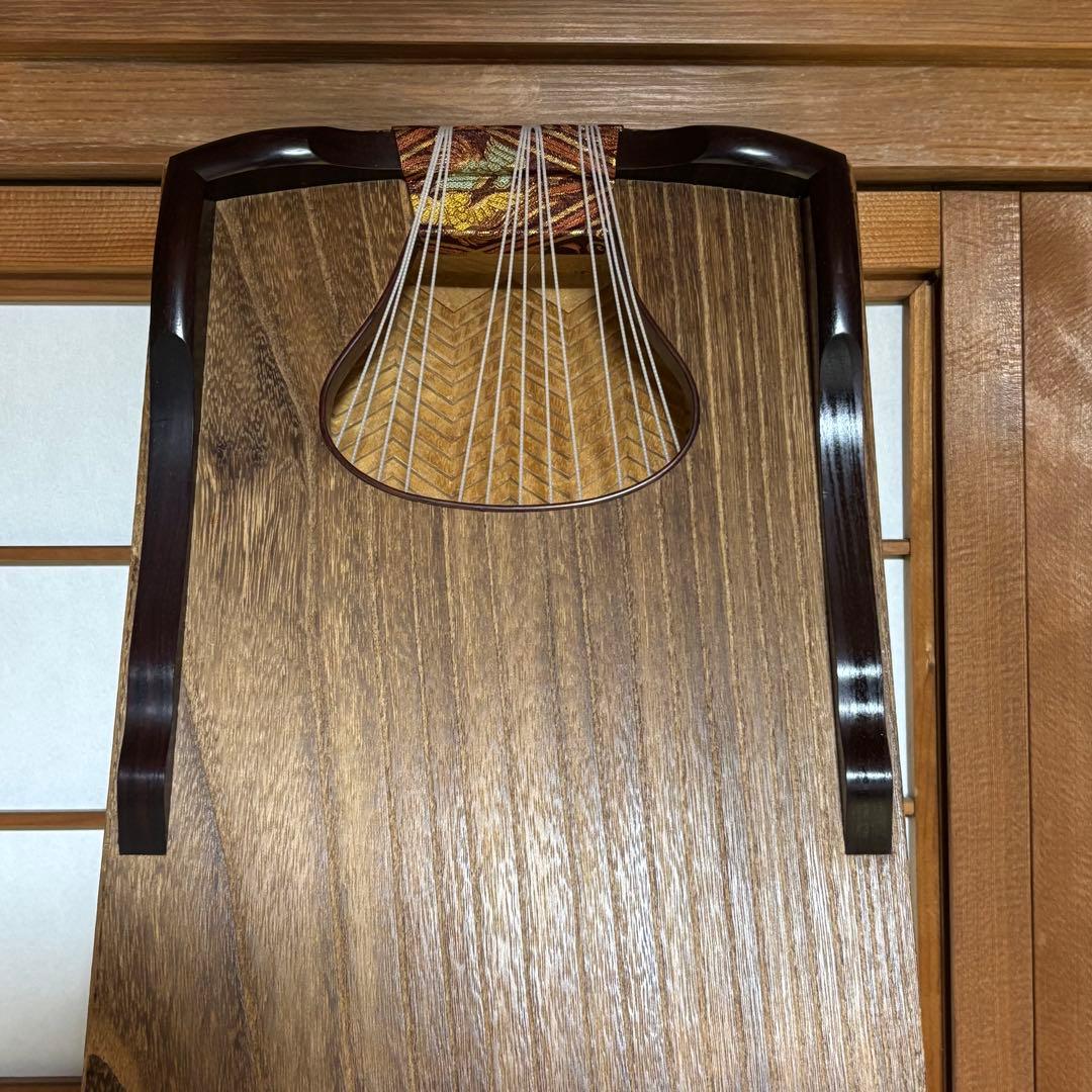 【高級 送料込み】お琴 13弦 綾杉彫り くり甲 和楽器