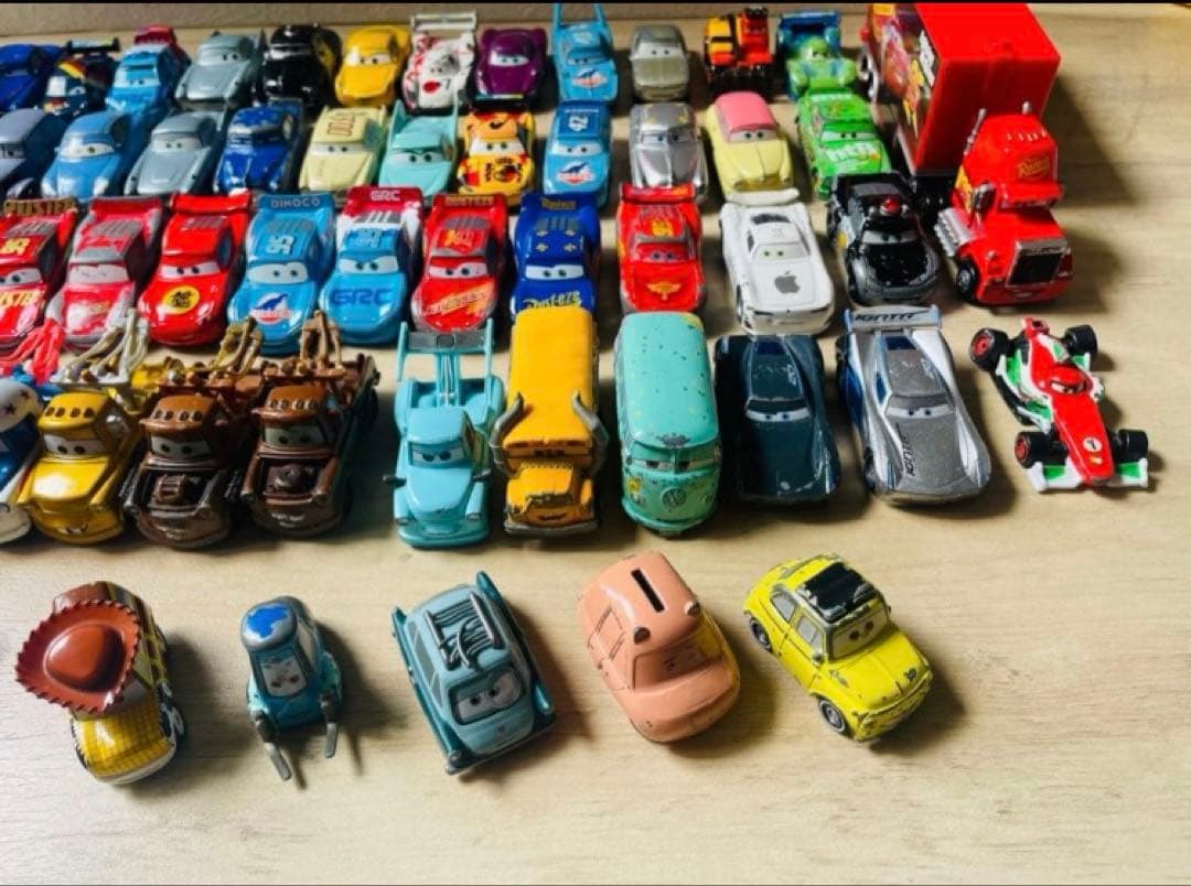 トミカ ディズニーピクサー カーズ 60台セット まとめ売り