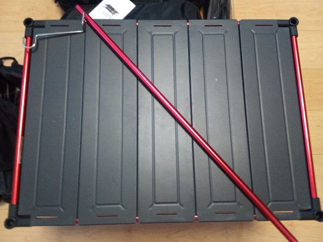 ソロキャンプにオススメ4点セット　テントやコット、テーブル等あります