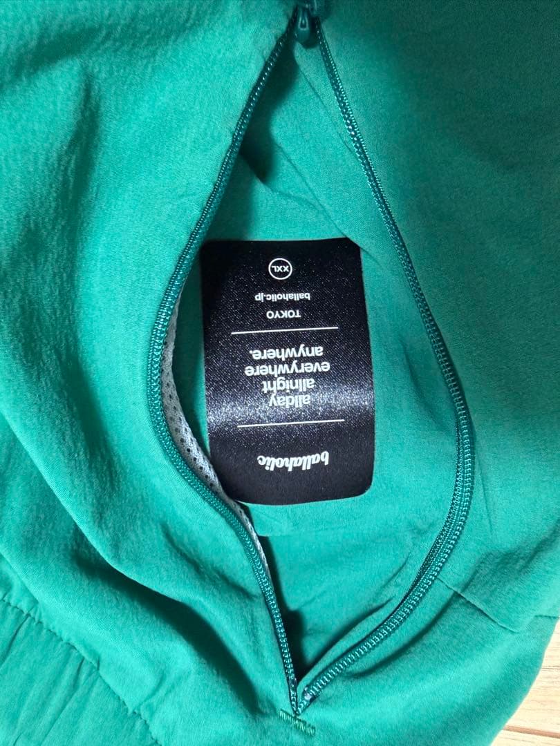 ballaholic グリーンショートパンツ