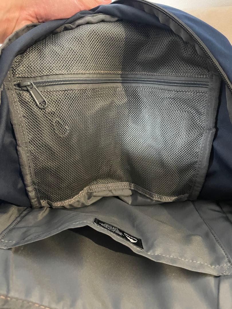 Burton ネイビー バックパック