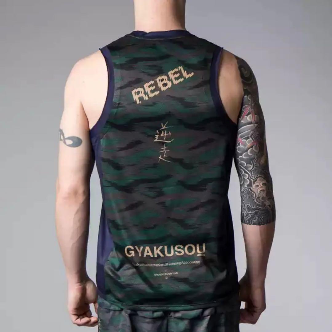 JONIO着 GYAKUSOU ギャクソウ ノースリーブ タンクトップ S