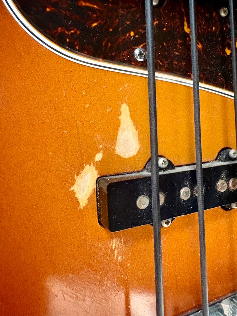 【希少】フリーダムカスタムギターリサーチ フレットレスベース ハードケース付