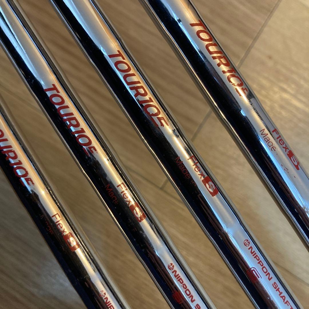 ブリヂストンTOUR B JGR HF2 FORGED No.7,8,9,P