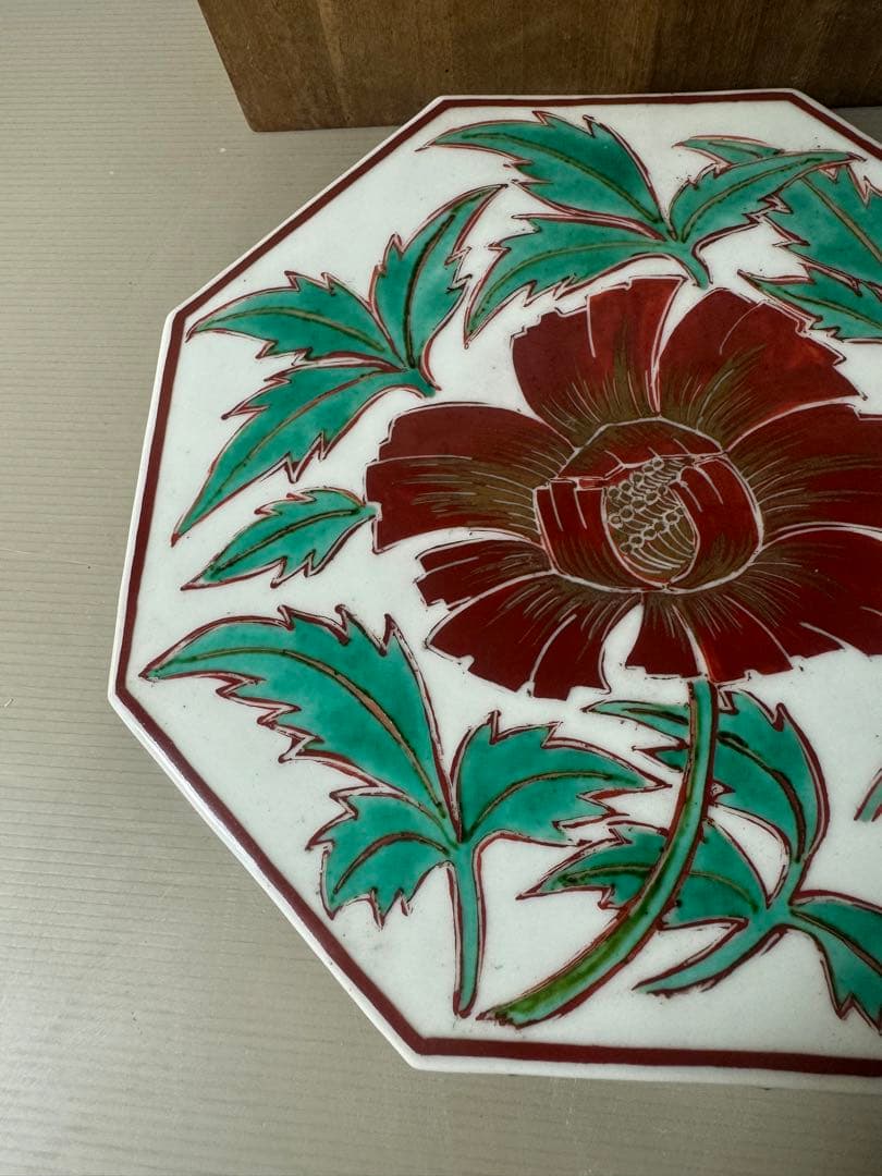 2416 九谷泉焼　加全作　色絵牡丹文　飾筥　蓋物　時代物