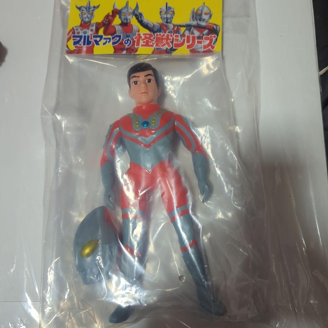 ウルトラマン ブルマァク展　ゾフィー 面取れソフビ レトロカラーver 新品