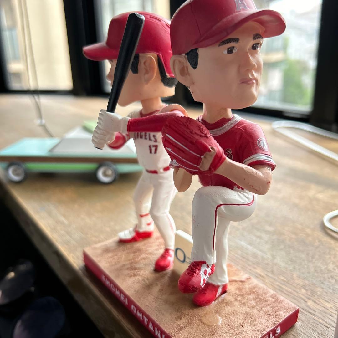 二刀流【球場限定】大谷翔平 エンゼルス ボブルヘッド 首振り人形