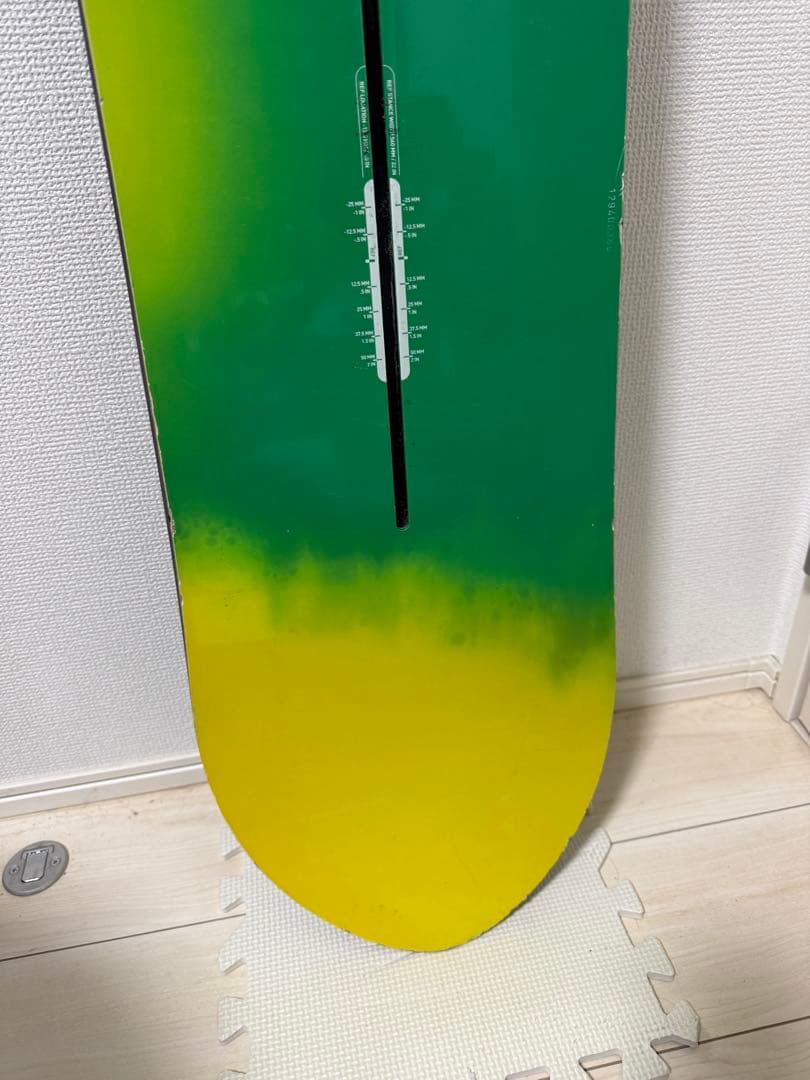 Burton family tree バイン取り付けプラグも付属します。