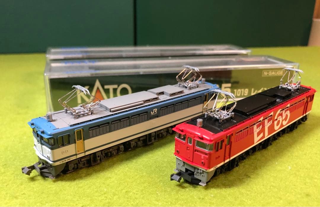 KATO 3019-6 / 7 EF65(2両セット)