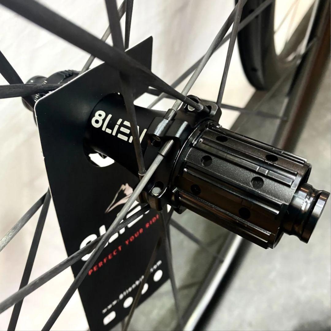 【新品】8LIEN（エイリアン）L5 カーボンホイール（カラフルデカール）
