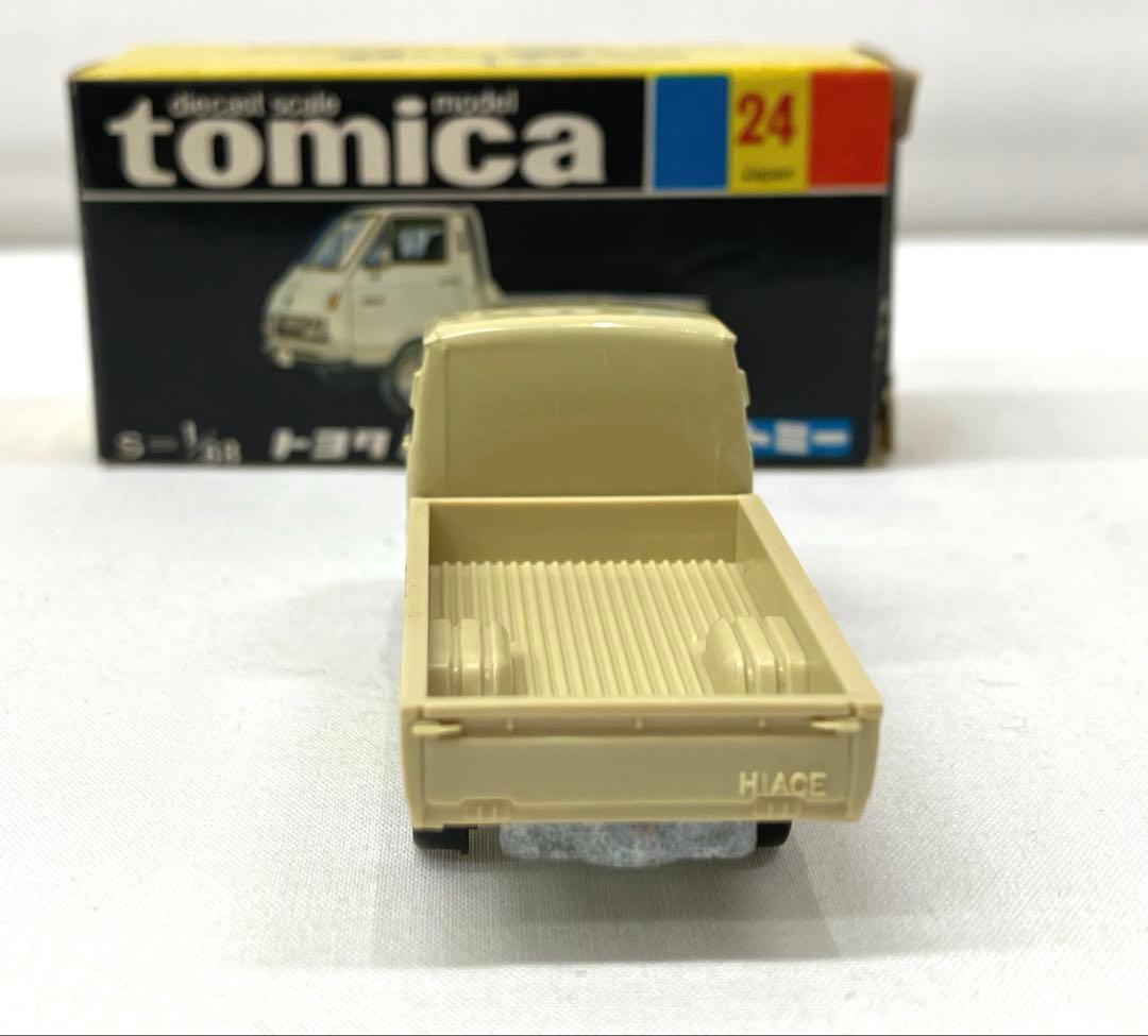 トミカ トヨタ ハイエース トラック ベージュ クリーム No.24 黒箱