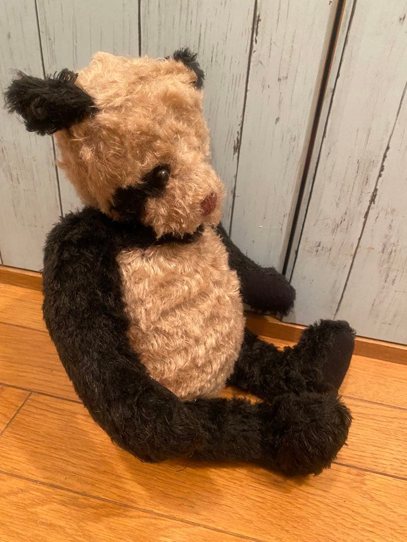 あどけないパンダ ぬいぐるみ