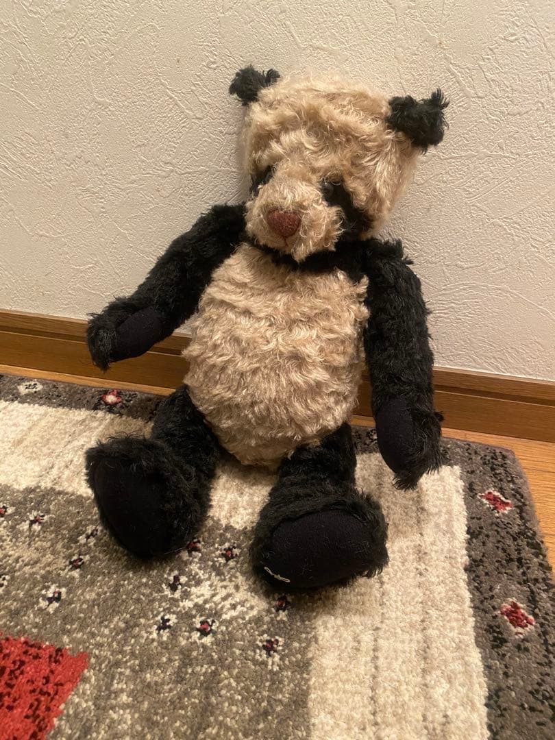 あどけないパンダ ぬいぐるみ