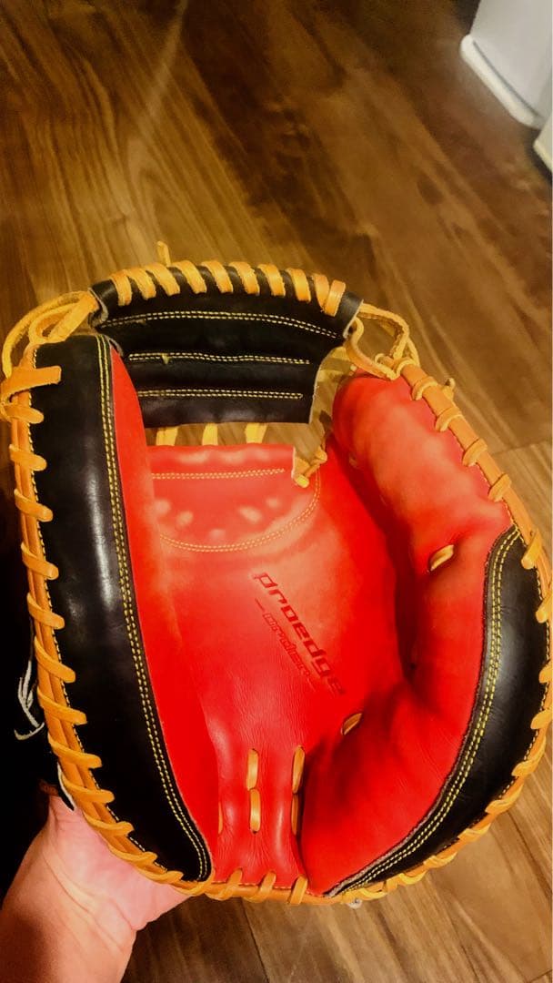 SSKプロエッジ　軟式グローブ 黒/レッド