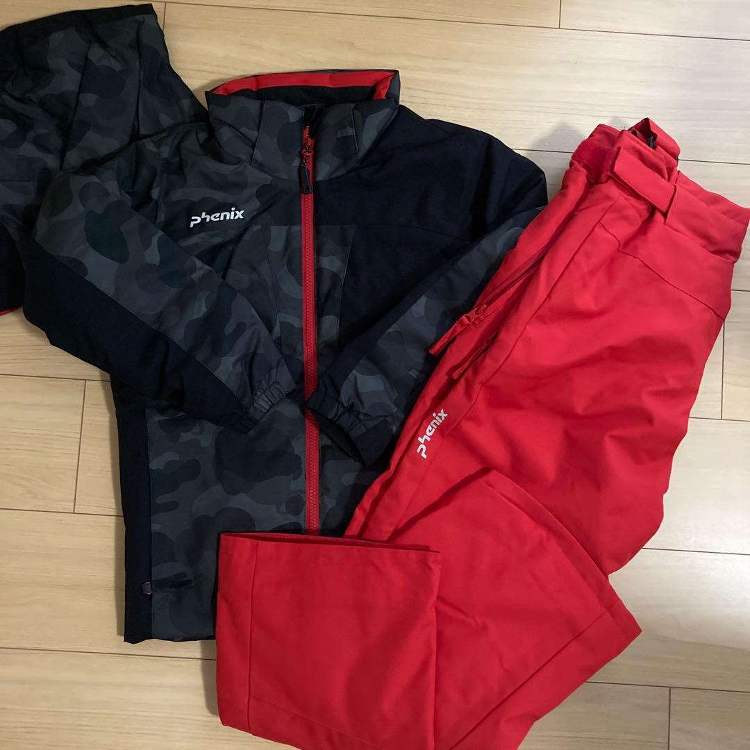 けいちゃん【美品】Phenix 迷彩柄ジャケットとレッドパンツセット