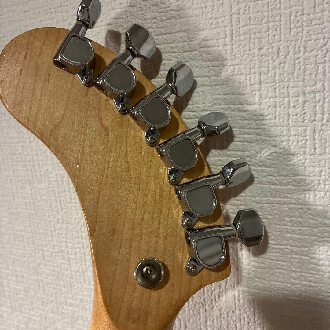 Fernandes zo-3 ウルトラマンモデルUBB