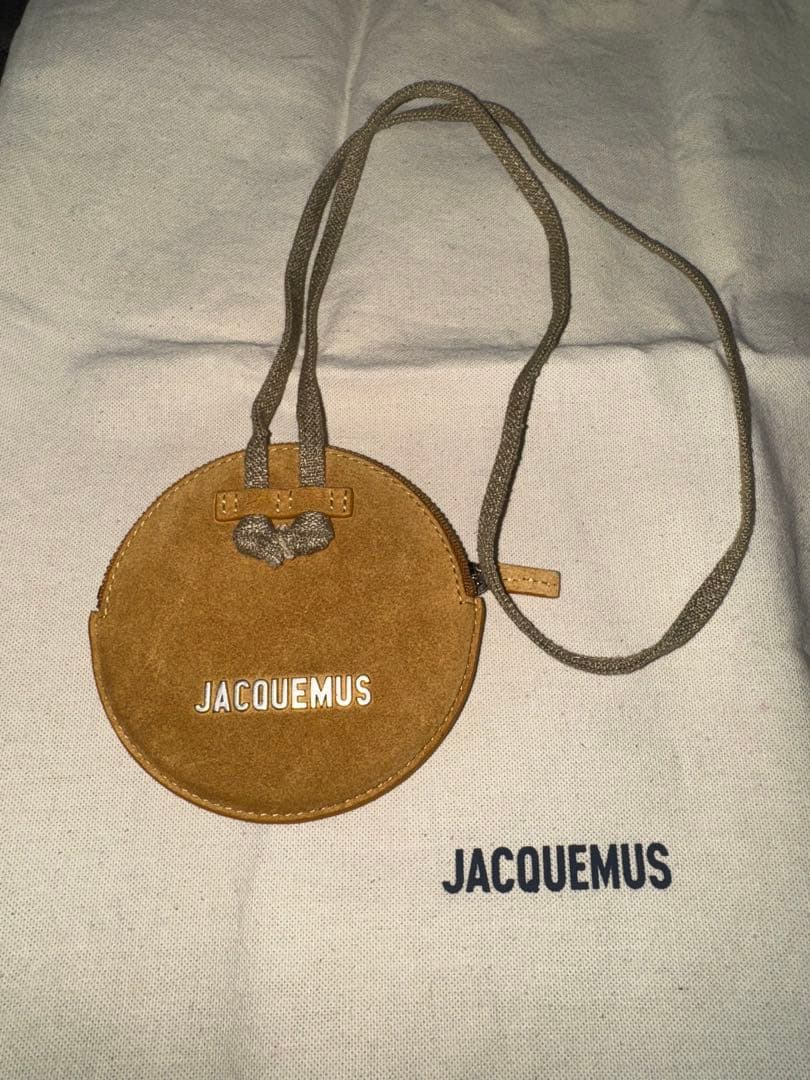 即発送可能　 JACQUEMUS スエード円形ポーチ