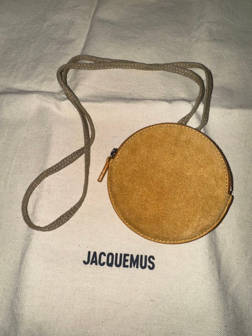即発送可能　 JACQUEMUS スエード円形ポーチ