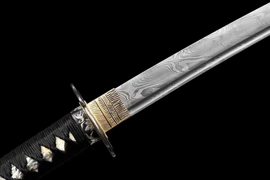 【雲の中の鶴】 古兵器 刀装具 日本刀　模造刀 居合刀 武士道 鑑賞用 美術刀