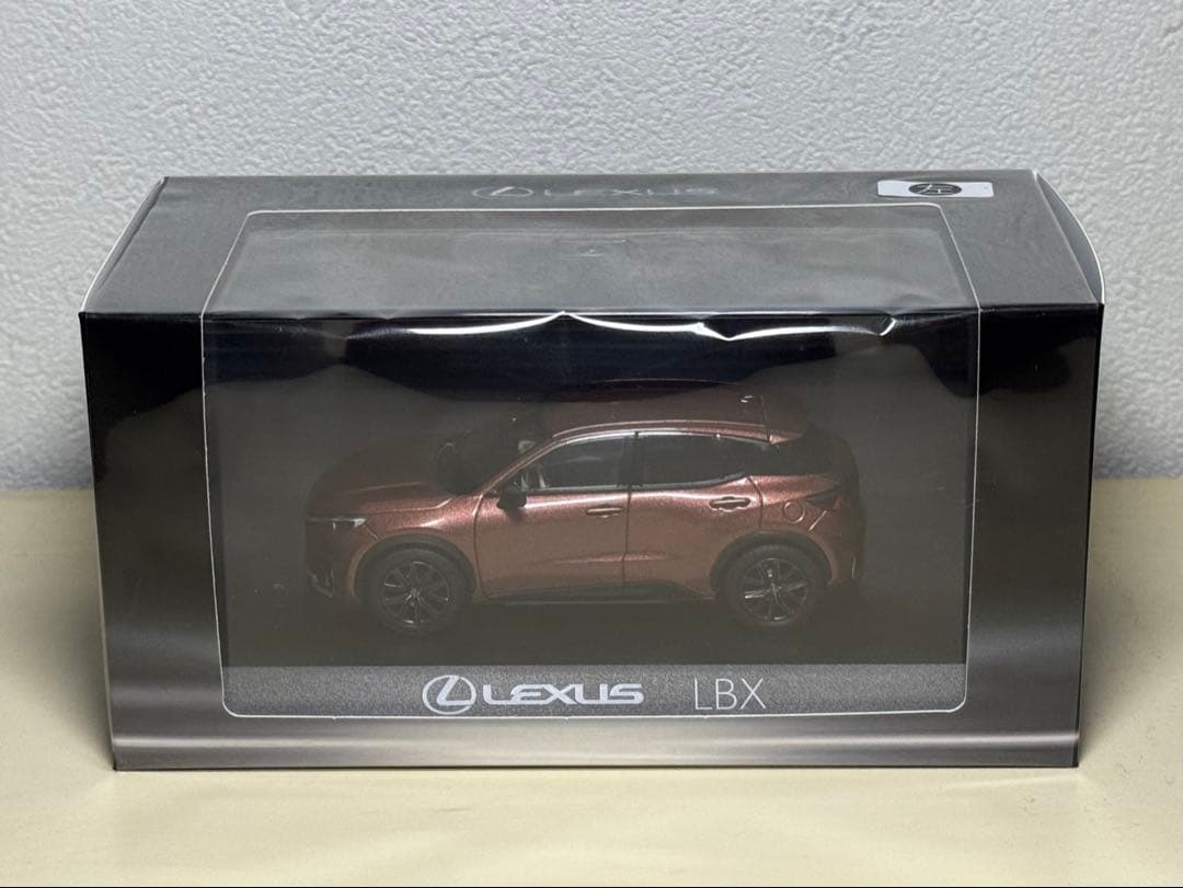 【新品未開封】 京商 LEXUS LBX ミニカー 1/43 ソニックカッパー