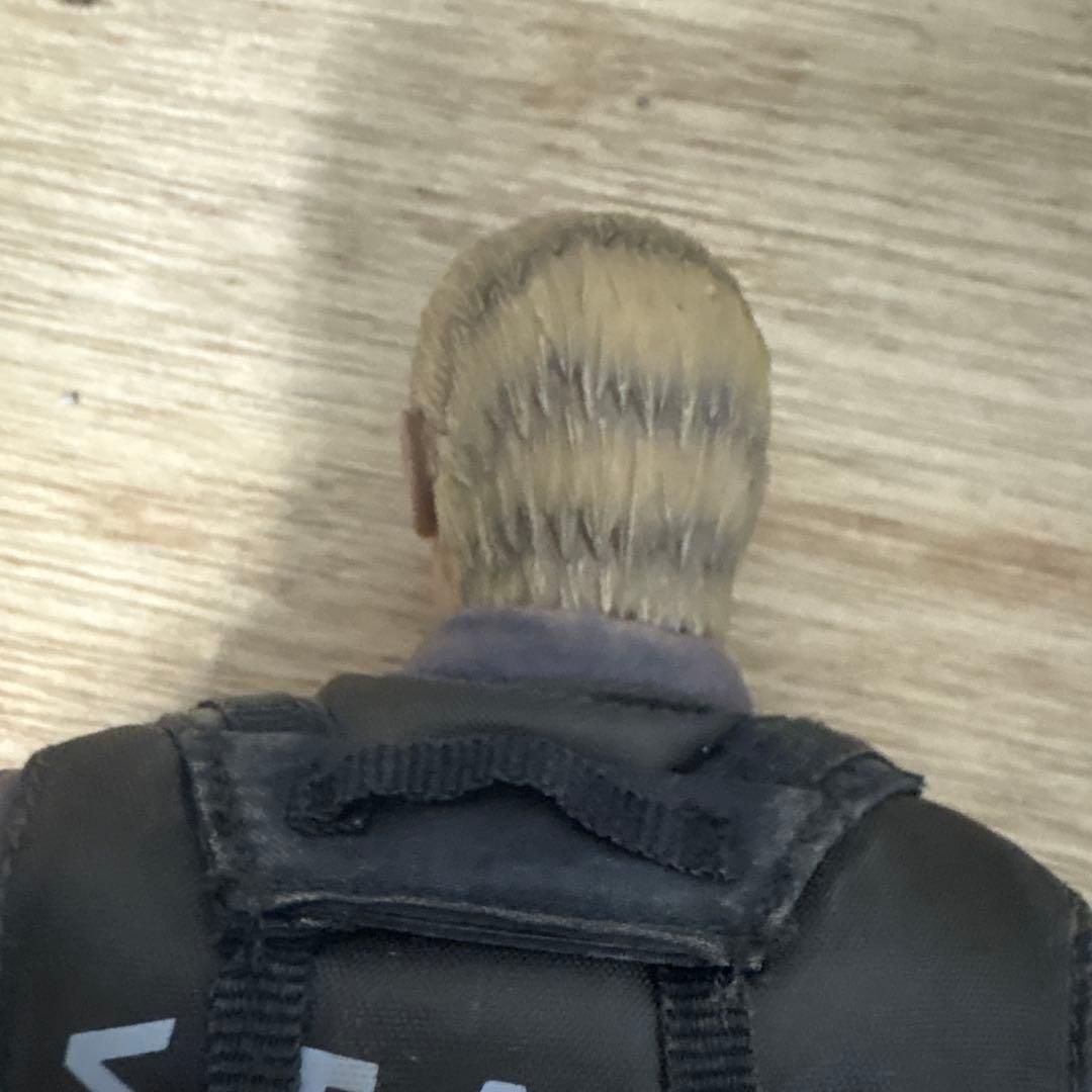 ホットトイズ バイオハザード5 アルバート・ウェスカー S.T.A.R.S版