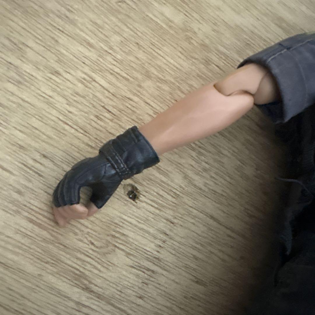 ホットトイズ バイオハザード5 アルバート・ウェスカー S.T.A.R.S版