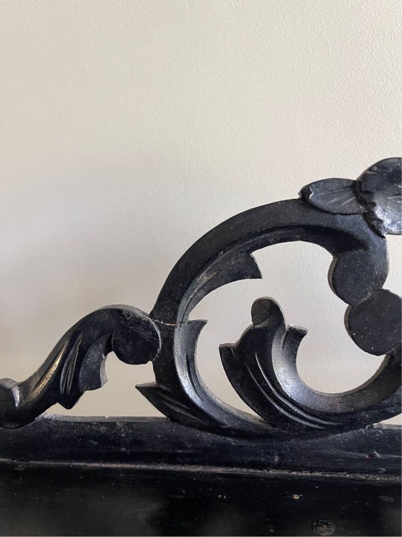 【き21】80 フランスアンティーク　黒 ナポレオンシェルフ ブラック