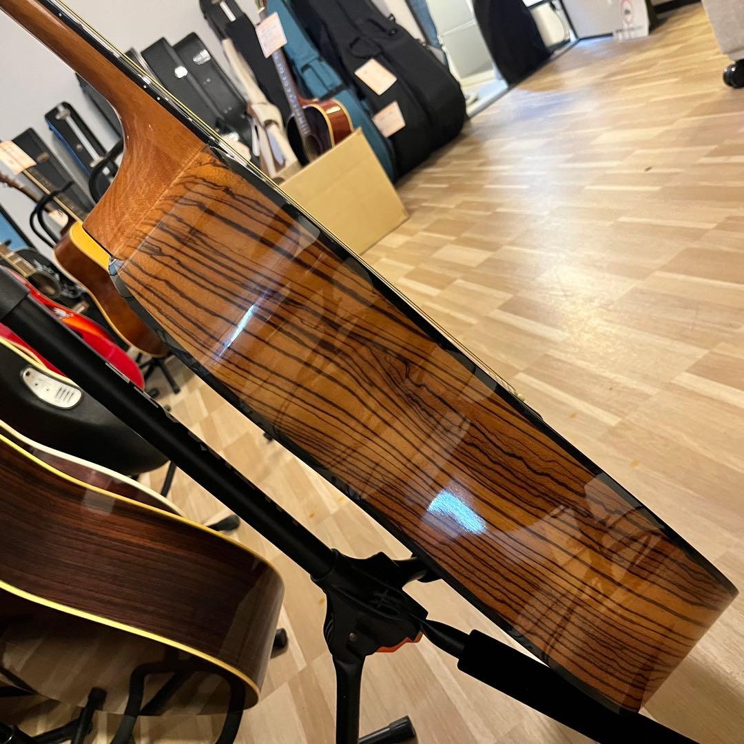【引取価格11206】Rosso R-54 アコースティックギター ゼブラウッド