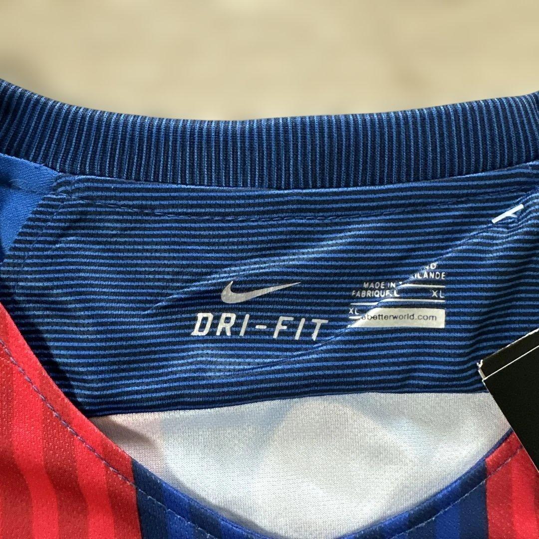 未使用　タグ付　NIKE バルセロナ　バルサ　ユニフォーム　XL メッシ　10