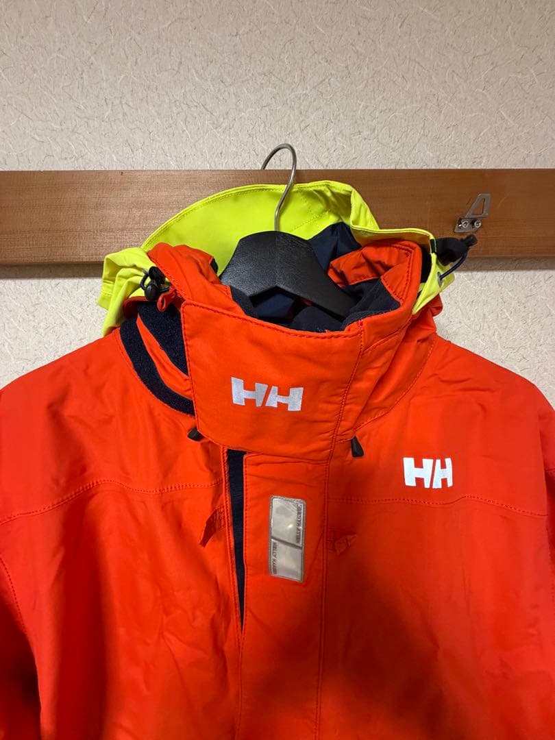 おまけ付き！　Helly Hansen フード付き　スノーボード　スキー