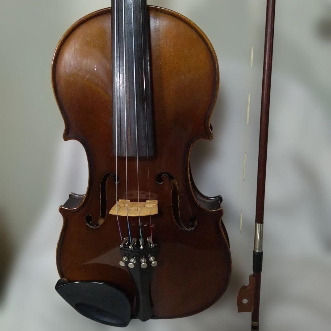 ♥特価♥スズキバイオリン4/4♥品番103♥弓、ケ―ス、松脂付き